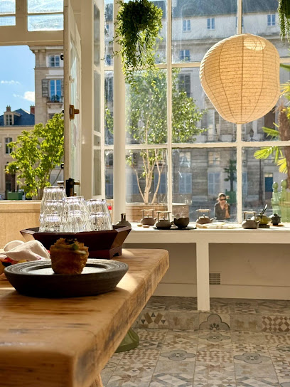Oiseau Jaune Magasin De Thé à Versailles