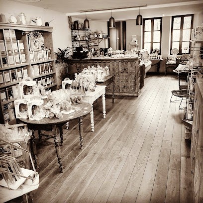 Atelier Llorens, Magasin de Thé à Pernes-les-Fontaines