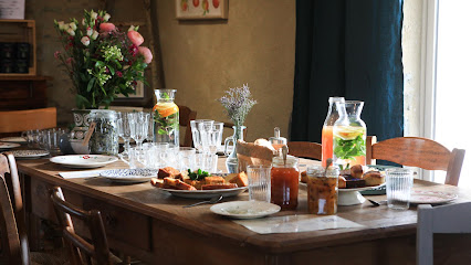 Table De L'amante Verte - Micamot, Magasin De Thé à Sixt-sur-Aff